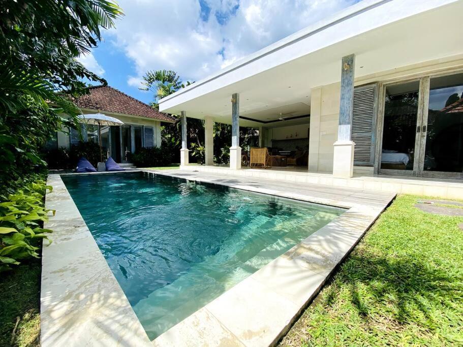 Villa Biru - 500M Batubelig Beach 坎古 外观 照片