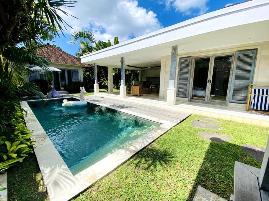 Villa Biru - 500M Batubelig Beach 坎古 外观 照片
